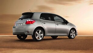 Atnaujintas &bdquo;Toyota Auris&ldquo;