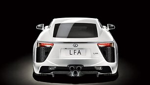 &bdquo;Lexus LF-A&ldquo; &ndash; žingsnis į superautomobilius