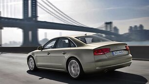 Naujasis &bdquo;Audi A8&ldquo; &ndash; variklių gama ir kainos