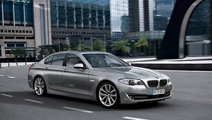 Naujasis BMW 5 &ndash; sužibo ry&scaron;ki bavarų žvaigždė