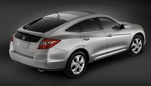 &bdquo;Honda Accord Crosstour&ldquo; &ndash; dar vienas sukryžmintasis