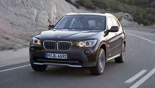 BMW X1 oficiali premjera – bjaurusis ančiukas ar gulbė?