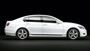 &bdquo;Lexus GS 450h&rdquo; sulaukė įdomių atnaujinimų