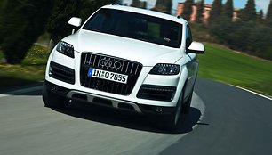 Atnaujintas „Audi Q7” bus stilingesnis ir ekonomiškesnis