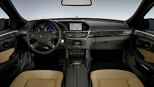Oficialiai pristatytas naujasis &bdquo;Mercedes-Benz E&rdquo;