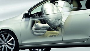 Naujasis &bdquo;Volkswagen Golf&ldquo; gavo auk&scaron;čiausią saugumo įvertinimą