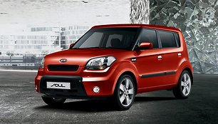 „Kia Soul“ reklamoje žiurkėnai mėgaujasi vairavimu