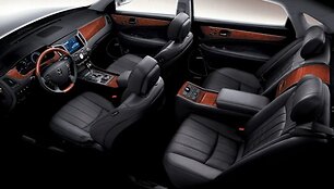 &bdquo;Hyundai Equus&ldquo; lygiuosis į &bdquo;Lexus&ldquo; ir &bdquo;Mercedes-Benz&ldquo;