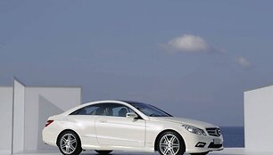 Naujasis &bdquo;Mercedes-Benz E Coupe&ldquo; &ndash; premjeros belaukiant