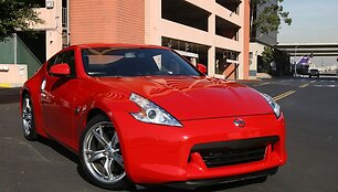 &bdquo;Nissan 370Z&ldquo; pastebėtas Los Andželo gatvėse