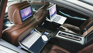Mobilusis &bdquo;Hyundai RIDES Genesis&ldquo; biuras