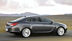 &bdquo;Opel Insignia&ldquo; &ndash; ir hečbeko kėbulu