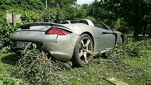 Lewiso Hamiltono tėvas sudaužė &bdquo;Porsche Carrera GT&ldquo;