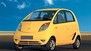 „Tata Nano“ pastebėtas kelyje