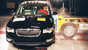 Naujasis „Škoda Superb“ gavo aukštą saugumo įvertinimą