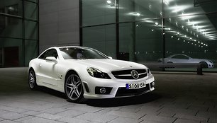 Speciali „Mercedes-Benz SL 63 AMG IWC“ versija