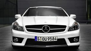 Speciali „Mercedes-Benz SL 63 AMG IWC“ versija