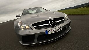 &bdquo;Mercedes-Benz SL65 AMG Black Series&ldquo; &ndash; skrydis pirmąja klase