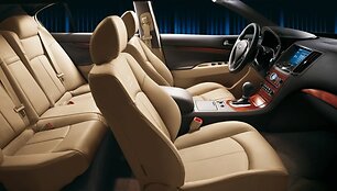 &bdquo;Infiniti G37&ldquo; kels nerimą BMW ir &bdquo;Lexus&ldquo;