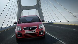 Atnaujintas &bdquo;Citroen C2&ldquo; 