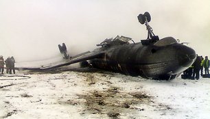 Apvirtęs Tu-134 keleivinis lėktuvas