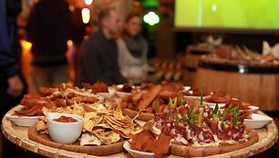 &bdquo;Čili Pub&ldquo; baro atidarymo akimirka