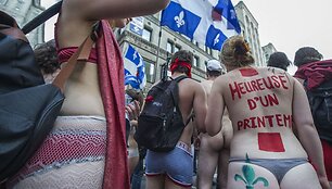 Apsinuoginusių studentų protestas Monrealyje