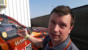 i-antano-jukneviciaus-automobili-dakaro-organizatoriai-imontavo-vaizdo-kameras