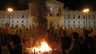 Protestas prie Portugalijos parlamento