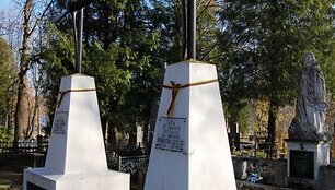 Mirusiųjų karių pagerbimas