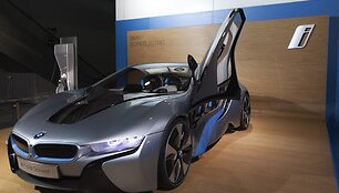 Koncepcinis &bdquo;BMW i8 Spyder&ldquo;