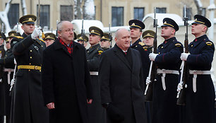 Vengrijos gynybos ministras Csaba Hende ir Juozas Olekas