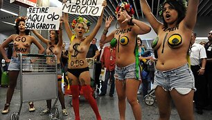 Apsinuoginusių aktyvisčių protestas Brazilijoje 