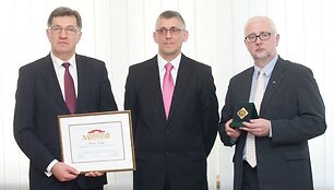 Apdovanoti geriausi 2012 metų mokytojai