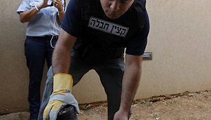 Renkamos Izraelyje nukritusios raketos liekanos