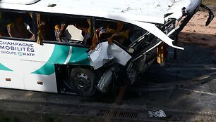 Prahoje sudužęs autobusas