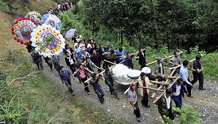 Buliaus laidotuvių ceremonija Kinijoje