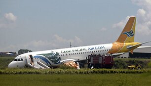 Nusileidimo taką pračiuožęs &bdquo;Airbus A320&ldquo; keleivinis lėktuvas