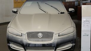 Naujas &bdquo;Jaguar XF-Type&ldquo; automobilis po potvynio