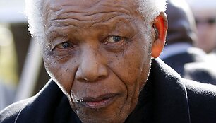 Nelson Mandela (2010 m.) 23