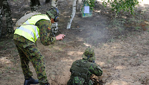 Karinių pratybų „Žvalgo akis-13“ akimirka