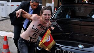 Sulaikoma &bdquo;Femen&ldquo; aktyvistė Briuselyje