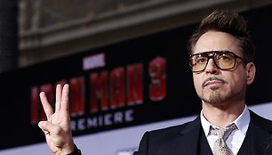 Robertas Downey (75 mln. JAV dolerių)