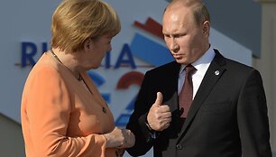 Vokietijos kanclerė Angela Merkel ir Rusijos prezidentas Vladimiras Putinas