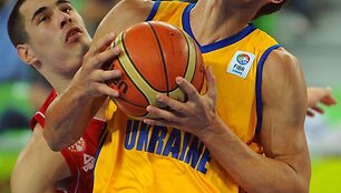 Maksymas Pustozvonovas ir Nikola Kaliničius