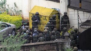 Kenijos kariai prie &bdquo;Westgate&ldquo; prekybos centro