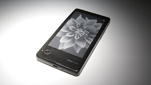 &bdquo;YotaPhone&ldquo; i&scaron;manusis telefonas