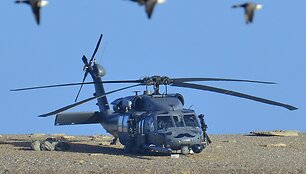 Įvykio vietoje nusileidęs &bdquo;Pave Hawk&ldquo; sraigtasparnis