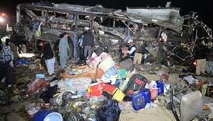 Pakistane susprogdintas &scaron;iitų maldininkų autobusas