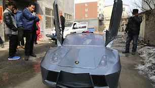 Anūkui pagamintas elektrinis „Lamborghini“